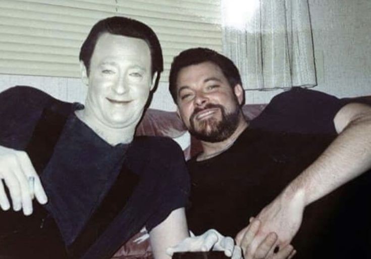 Polytechnes's tweet photo. No cheating your last saved celeb is your therapist! 

HELP???????? https://t.co/jKAWp90FFz