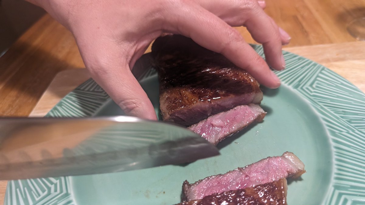 dhambloch's tweet photo. @cctvidiots JAPANESE A5 WAGYU FILLET STEAK https://t.co/Qps4EcOJly