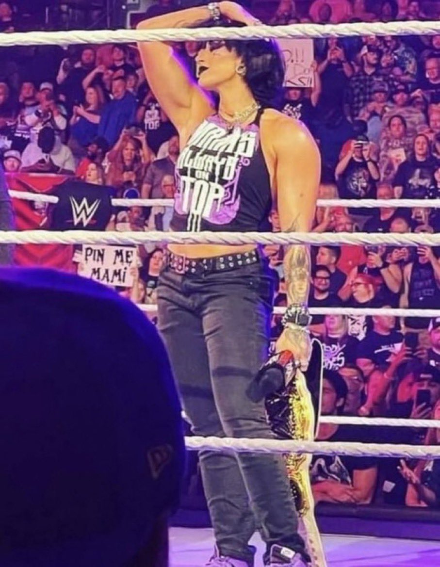 EmmyUrb's tweet photo. VOUGUE, IMG, Rhea Ripley is the IT girl you’re looking for🤭
#modelera https://t.co/GfyXE6fsGN