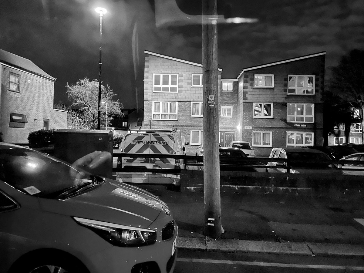 MPSBarkDag's tweet image. #BarkingTCT team 3 on patrol Heenan &amp;amp; Bateman Close #ClosureOrder #ASB @lbbdcouncil #VAW #Robbery patrols