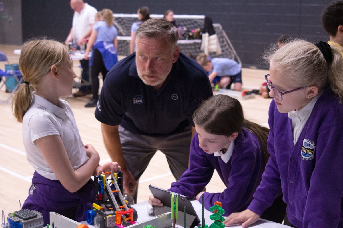 VEXRoboticsUK's tweet image. Plus, with #VEXGO Competitions you can bring the excitement of #roboticscompetitions to your students
The Competition Field Kit gives you another way to bring authentic STEM learning to students as they collaborate to compete in classroom competitions
👉 buff.ly/3tXhx3A