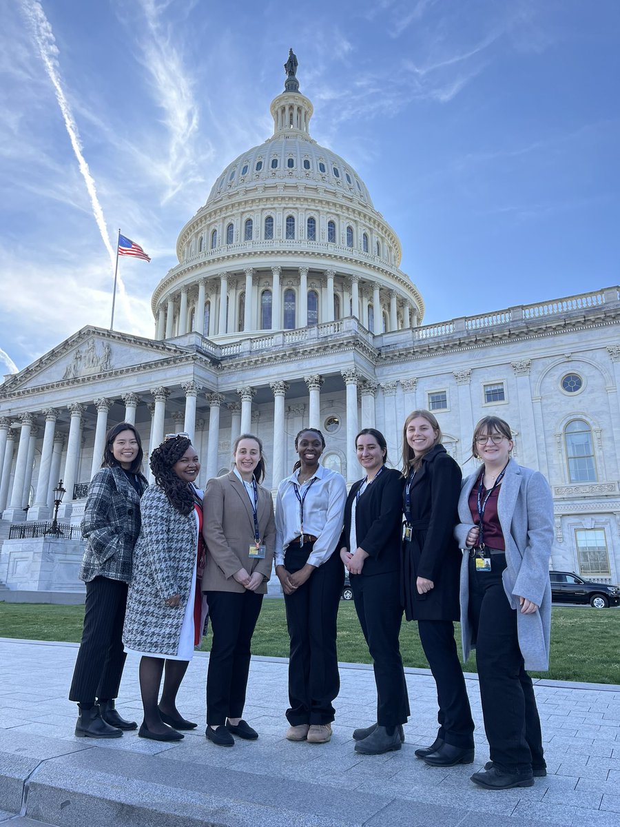 Fantastic to have met JHU alum and MD-07 <a href="/RepKweisiMfume/">Kweisi Mfume</a> while advocating for women’s health research at the Hill!