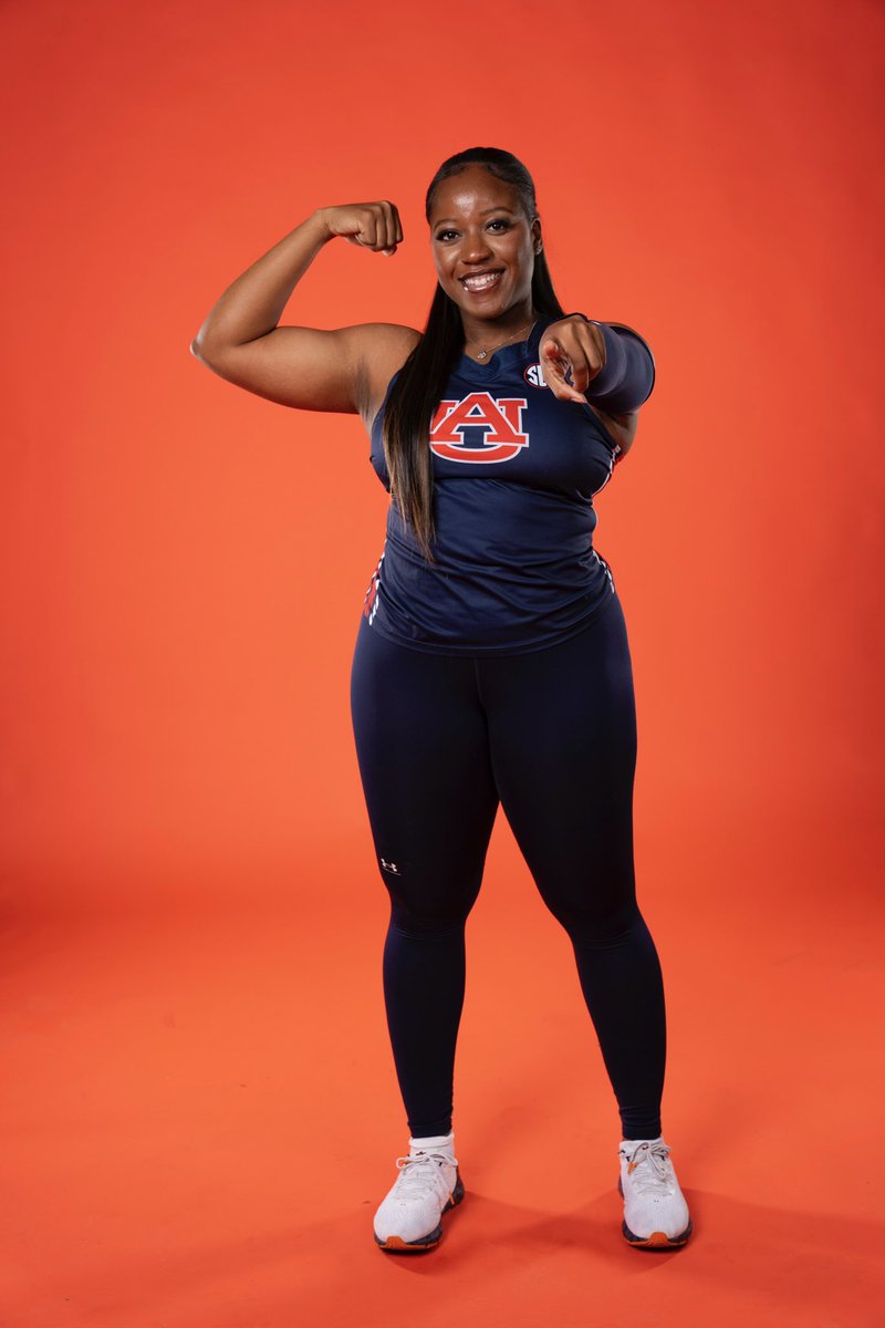 First outdoor meet of the season for Shaniya Holley and we’ve got a first place finish and a PR 🤩 (51.74m)

#WarEagle