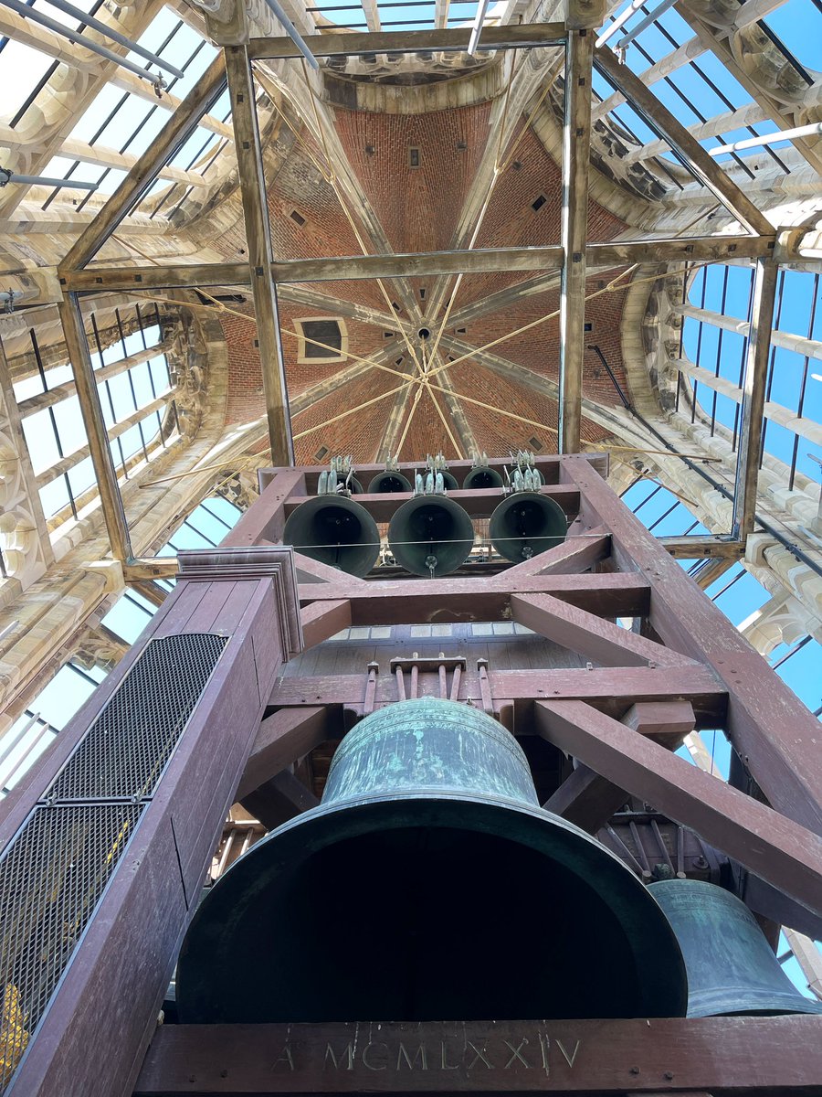 Malgosiafiebig's tweet image. Morgenochtend (zaterdag, 11u) speel ik op de carillon van de #Domtoren #Utrecht enkele nummers van Laurens van Rooyen