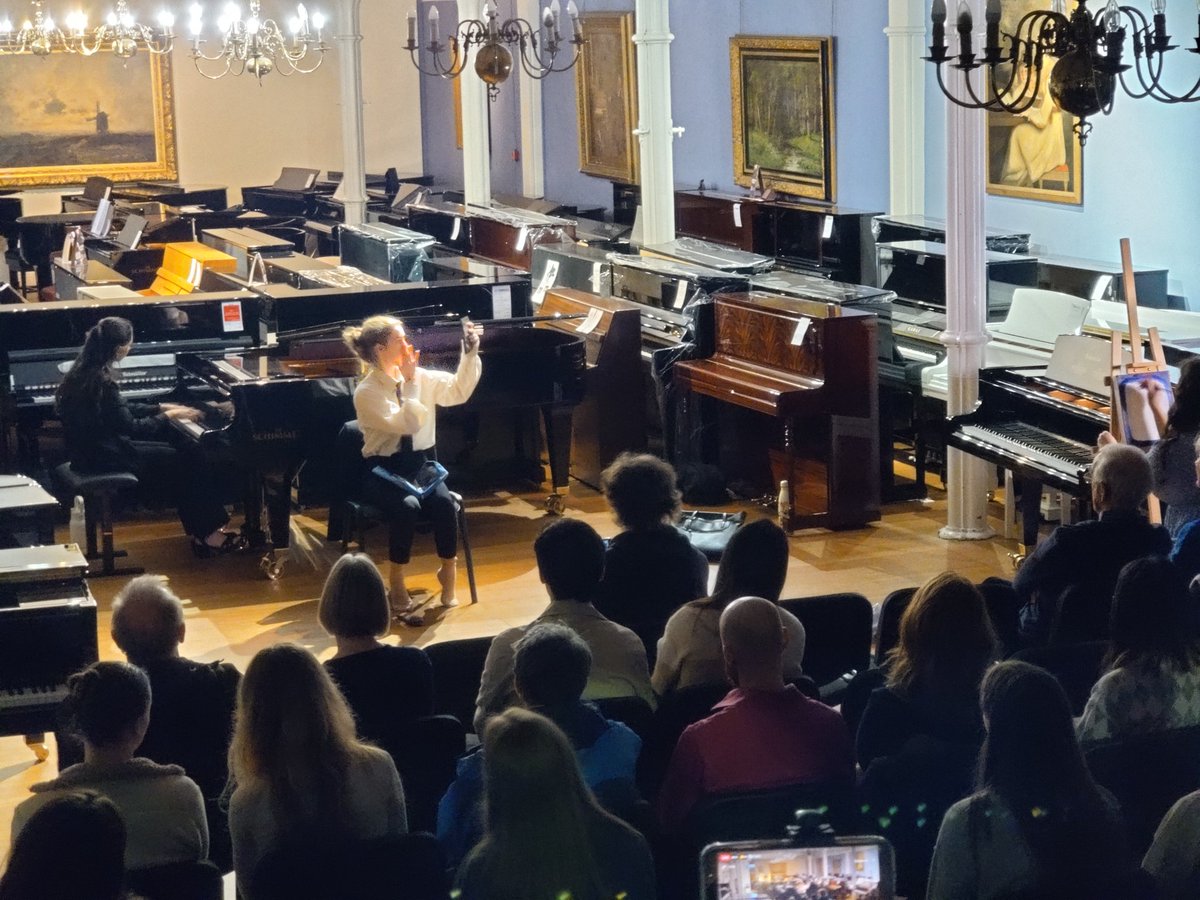 Tonight's free live performance at Forsyths is an exciting combination of piano, dance and painting. Charity concert in aid of @MindCharity watch again facebook.com/share/v/5r42gs…. @SchimmelPianos