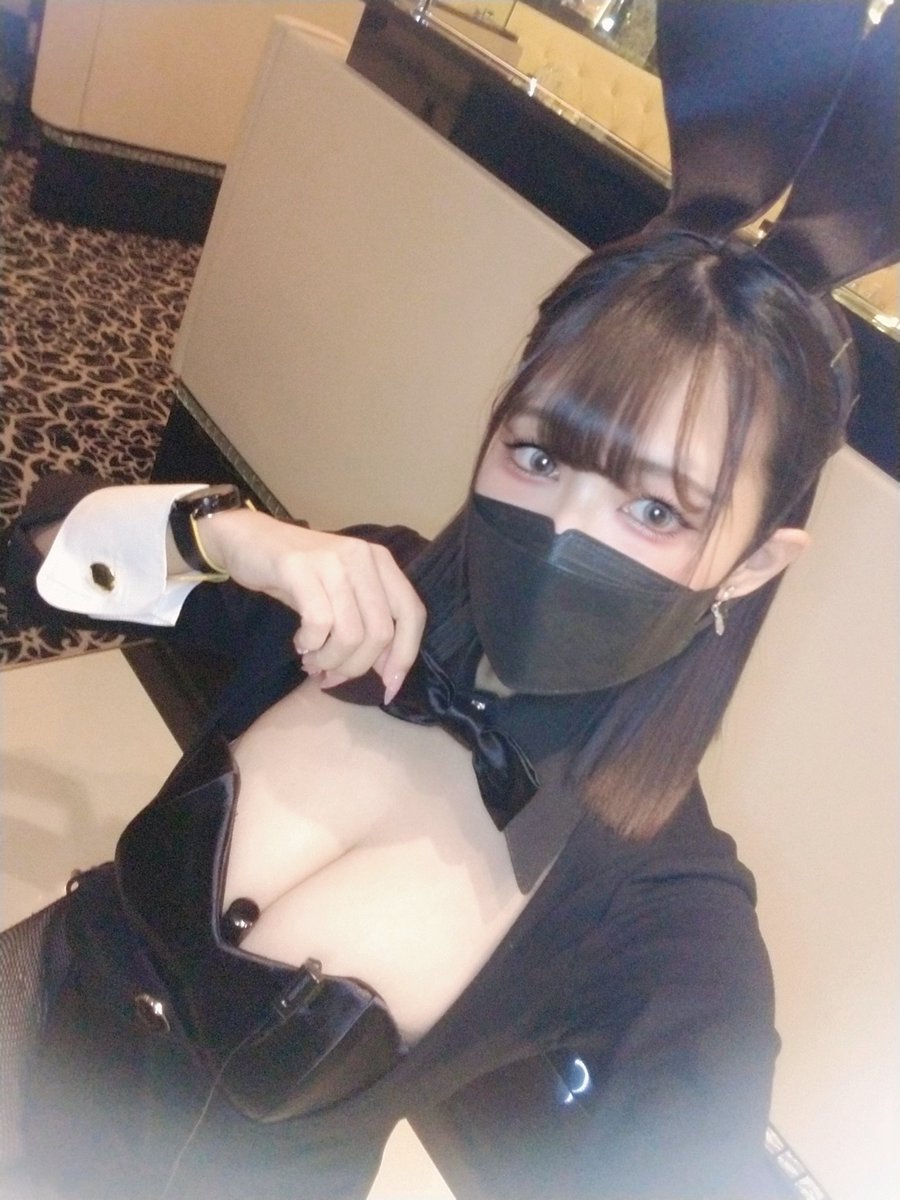 Sayu_ri3's tweet photo. 甘いの苦いのどっちが好きなの🖤🤍
#バニーガール 
#bunnygirl 
#アトリエダーム 
#裏アカ女子ᅠᅠ https://t.co/58UCn3QqEg