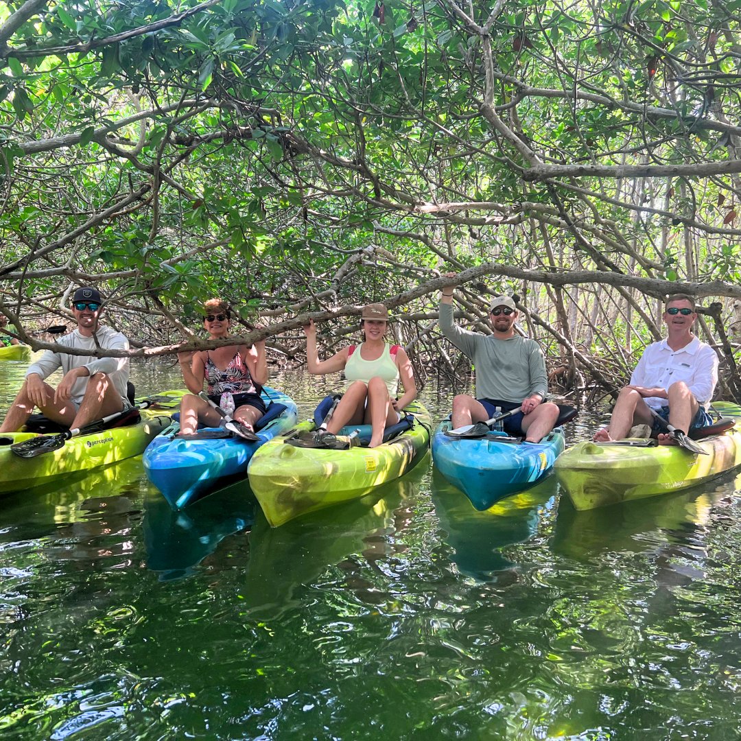 Did someone say kayak?? Head on down to Florida Keys Kayak & Ski located at Robbies in Islamorada! Not only do they have the best kayaking tours, they have every other water activity you could dream of! 😍🌴 Schedule your visit today! kayakthefloridakeys.com