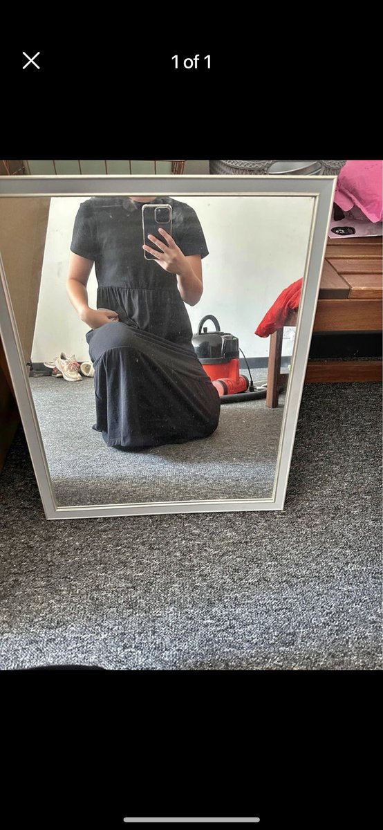 People Selling Mirrors tweet media