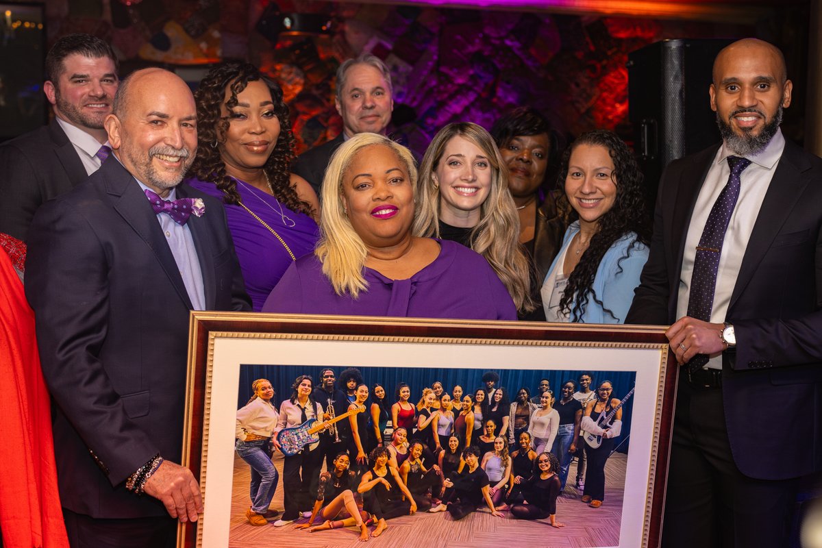 Wow, we are still 'rollin' after an amazing SOLD OUT Champion Reception and an unforgettable performance of 'Simply the Best!' by the ultra-talented students of @bostonartsacad! 

@DenellaClark 
@AishaJohnsonMi1