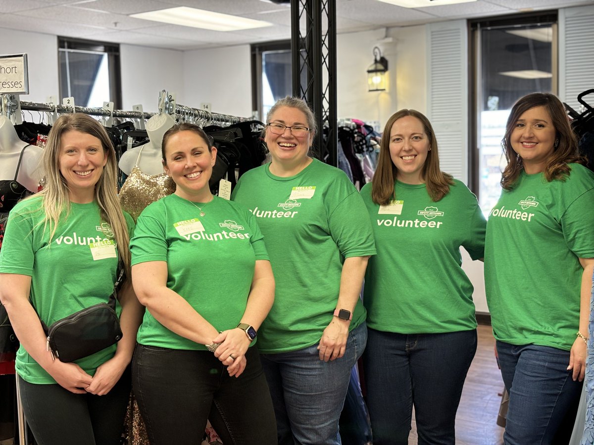 The Coalition is incredibly grateful for Safety National's @safetynational Community and Philanthropy Committee and the lovely ladies who volunteered at the ReFresh store. Thank you for all you do to support the Coalition and our community. Lori, Kori, Allison, Manda, and Jill.