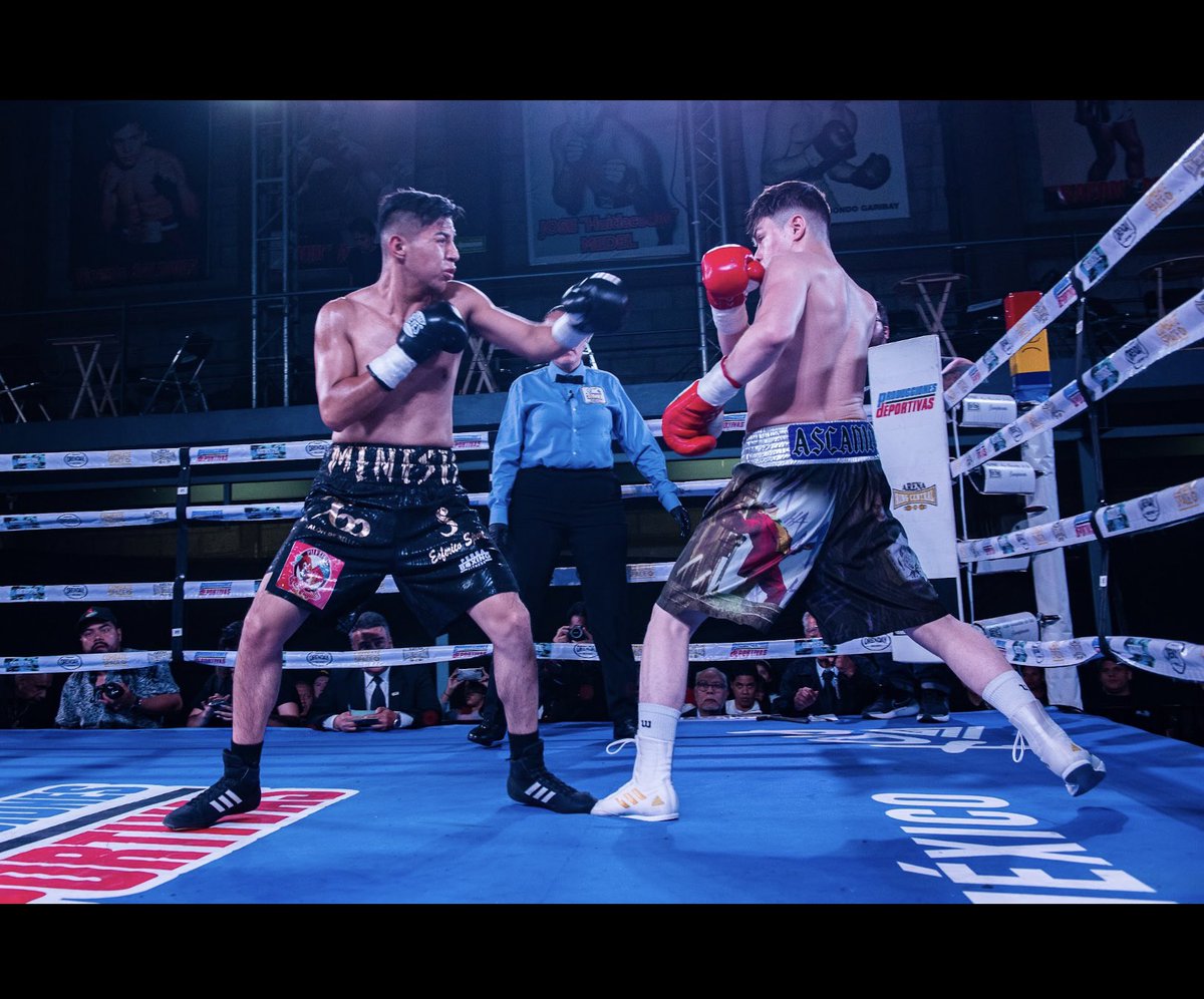 <a href="/gilbertherrerag/">Gilbert Herrera</a> <a href="/RickGagne394052/">Rick Gagne</a> <a href="/LeoOrtizCastro/">Leonardo Ortíz</a> <a href="/paolovega/">Paolo Vega 🇨🇴</a> <a href="/csrlos_e/">Guillotina</a> <a href="/osc_maldonado/">oscar maldonado</a> <a href="/Claudiochiloee1/">Claudio Hernandez</a> <a href="/joseangel_1975/">José Ángel Pérez</a> <a href="/LarriPuraVida13/">Ibon Larrinaga</a> <a href="/EmilMarquiegui/">Emilio Marquiegui</a> <a href="/UgarteJaime/">Jaime Ugarte</a> <a href="/MBerdonce/">Manel Berdonce</a> <a href="/MartnezKiko/">Kiko Martínez</a> <a href="/javicastillejo/">Javier Castillejo</a> <a href="/Boxeo_Total/">BoxeoTotal.net</a> <a href="/K_Farrell_BEM/">Kieran Farrell BEM</a> <a href="/juankarlos74/">Juan Karlos</a> <a href="/Vicious_boxing/">Vicious Promotions</a> <a href="/sandormartin/">Sandor Martin</a> <a href="/BarruBox/">J.I. Barruetabeña</a> <a href="/FEBOXEO1/">Federación Española de Boxeo</a> <a href="/manuvalero/">Manuel Valero Terrón</a> <a href="/Solo_Boxeo/">SoloBoxeo.com</a> <a href="/BASTIONBOXEO/">Bastión Boxeo</a> <a href="/TotalBox_/">Total Box</a> <a href="/lilianarnabal/">Liliana Arnabal</a> <a href="/MariaLima6547/">Maria6547</a> <a href="/elenamendezr/">Elena Mendez R</a> <a href="/chaka_210/">Roberto Cordova</a> <a href="/cartisera1/">Carlos Tisera</a> <a href="/Reydoski/">Rey </a> <a href="/anibalsosa404/">Anibal Sosa</a> <a href="/ovalenzuela09/">Oscar  Valenzuela</a> <a href="/patinguillotina/">Guillotina</a> <a href="/YiriesA/">Yiries Amaya</a> <a href="/Gustavoportillo/">Gustavo Portillo</a> <a href="/WBCBoxing/">World Boxing Council</a> <a href="/WorldBoxingOrg/">WBO</a> <a href="/IBFUSBAboxing/">IBF</a> <a href="/richmaldonad/">Ricardo Maldonado</a> <a href="/pdeportivas_/">Producciones Deportivas</a> <a href="/RAR_Alvarez/">Ricardo A R Alvarez 🇵🇪🎺🎶🎸🎶🥊⚽</a> <a href="/ThaBoxingVoice/">ThaBoxingvoice</a> <a href="/Benavidez300/">David Benavidez</a> <a href="/HernandezKlebys/">Klebucho</a> HOY #HiPunch <a href="/ChiquitaBoxing/">CHIQUITA BOXING</a> 22🇲🇽, 01🇦🇷, 05 hrs🇪🇸 #TodoEsPosible Salón Marbet.

Con el análisis y tarjeta ✍🏽📖 <a href="/VICTORSILVAF/">VICTOR SILVA BOXING</a> y relato <a href="/feragarr/">Fer Aguilera</a> y <a href="/juan_obregon1/">Juan Obregón</a>🎙️

📺 Por <a href="/HiSportsTV/">Hi! Sports TV</a> (Izzi 532, Total Play 517 y Sky 564/1564).

Y por YouTube:

📽️ La Liga 👉🏾 youtube.com/watch?v=uDAMNv…