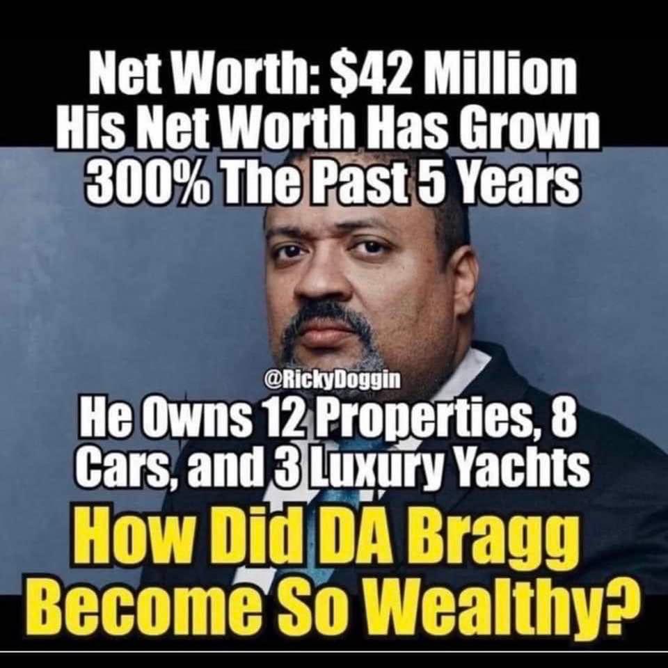 Anybody see a pattern here? Him as well as Lakisha! Have made some serious cash these past few years 🤔