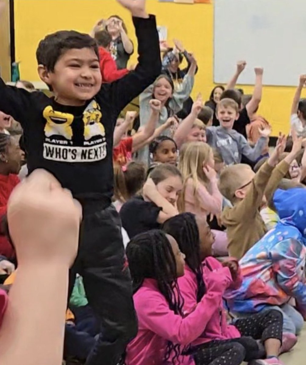 CassieSmolen tweet media