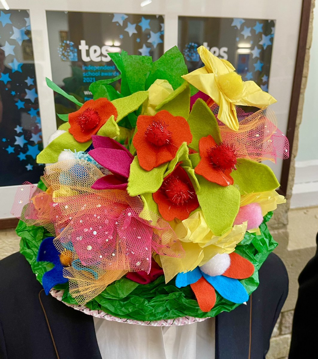 STP_SixthForm's tweet image. A lovely way to end the term: an Easter Egg Hunt and Easter Bonnet competition for the Heads of School! 🐣🐰👒