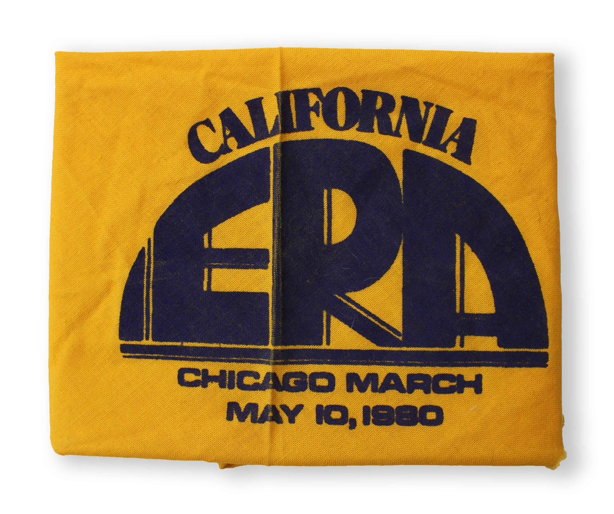 ConstitutionCtr's tweet photo. #OnThisDay in 1972, Congress passes the Equal Rights Amendment (ERA) and sends it to the states for ratification. Check out pro- and anti-ERA ephemera in the #FirstAmendmentGallery.
Plan your visit: https://t.co/TbDRUqvcma
Credit: Collection of Ronnie Lapinsky Sax https://t.co/JDQGWMhGS9