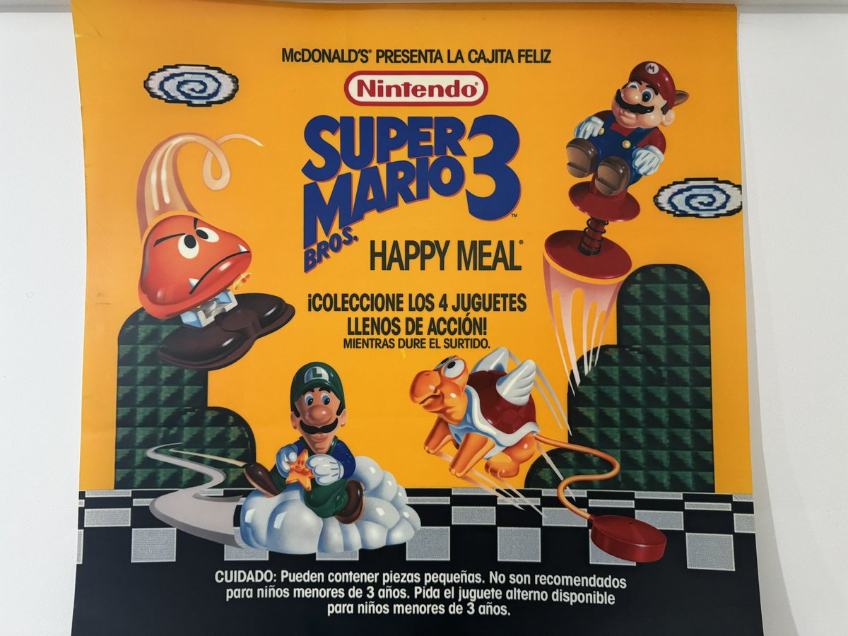 Nin10dosBluprnt's tweet image. McDonald’s x Nintendo Super Mario Bros. 3 in Spanish! #nintendo #smb3 #mcdonalds #nintendosblueprint #supermariobros3 #nintentoys