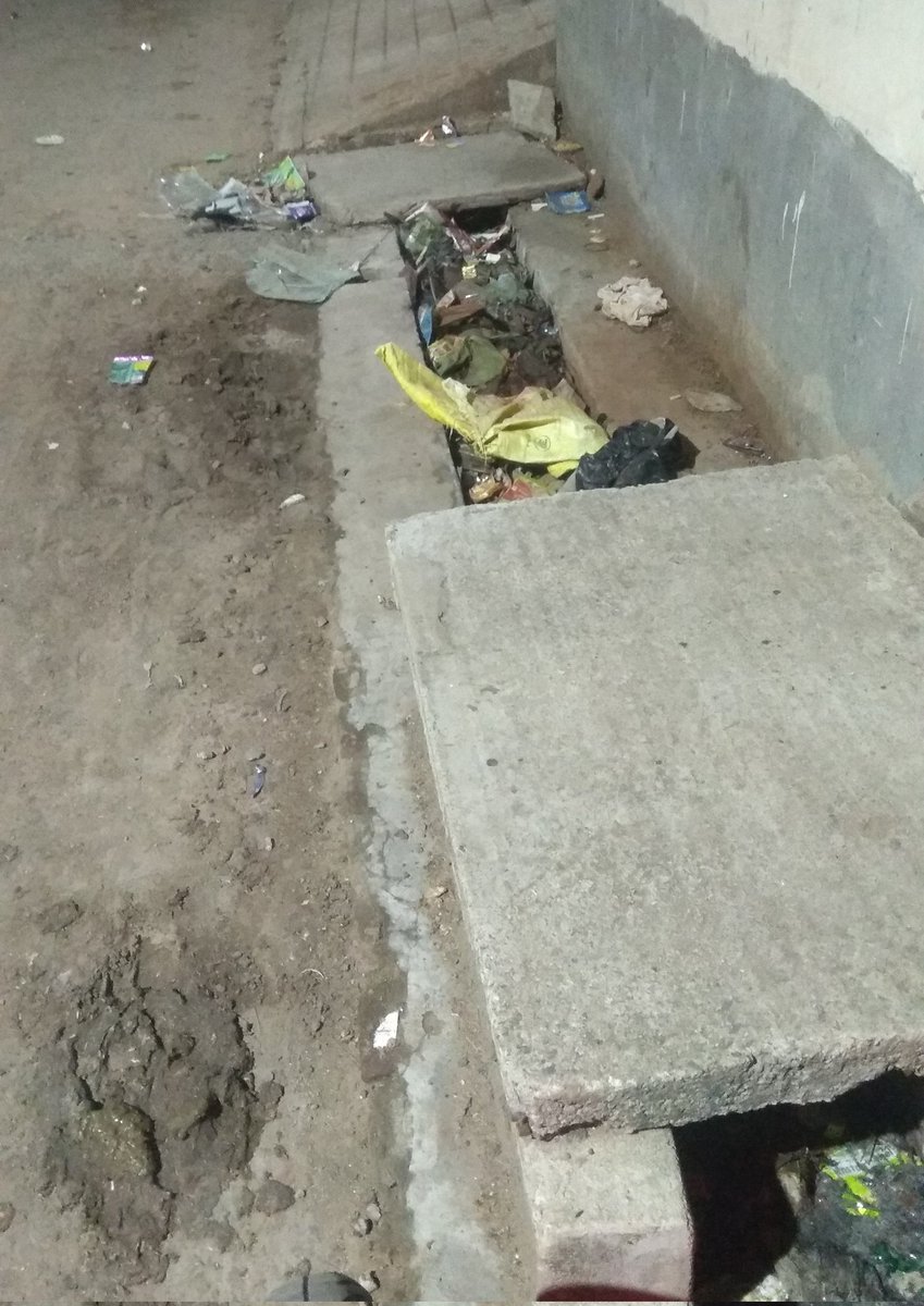 waatajoke's tweet photo. @DhanbadC @dc_dhanbad, Drain at naya bazar, Gaddi Mohalla is choked with garbage which may lead to health problems. Please give instructions to clean.@SwachhDhanbad @pnsinghdhanbad https://t.co/0IDAMSCEhL