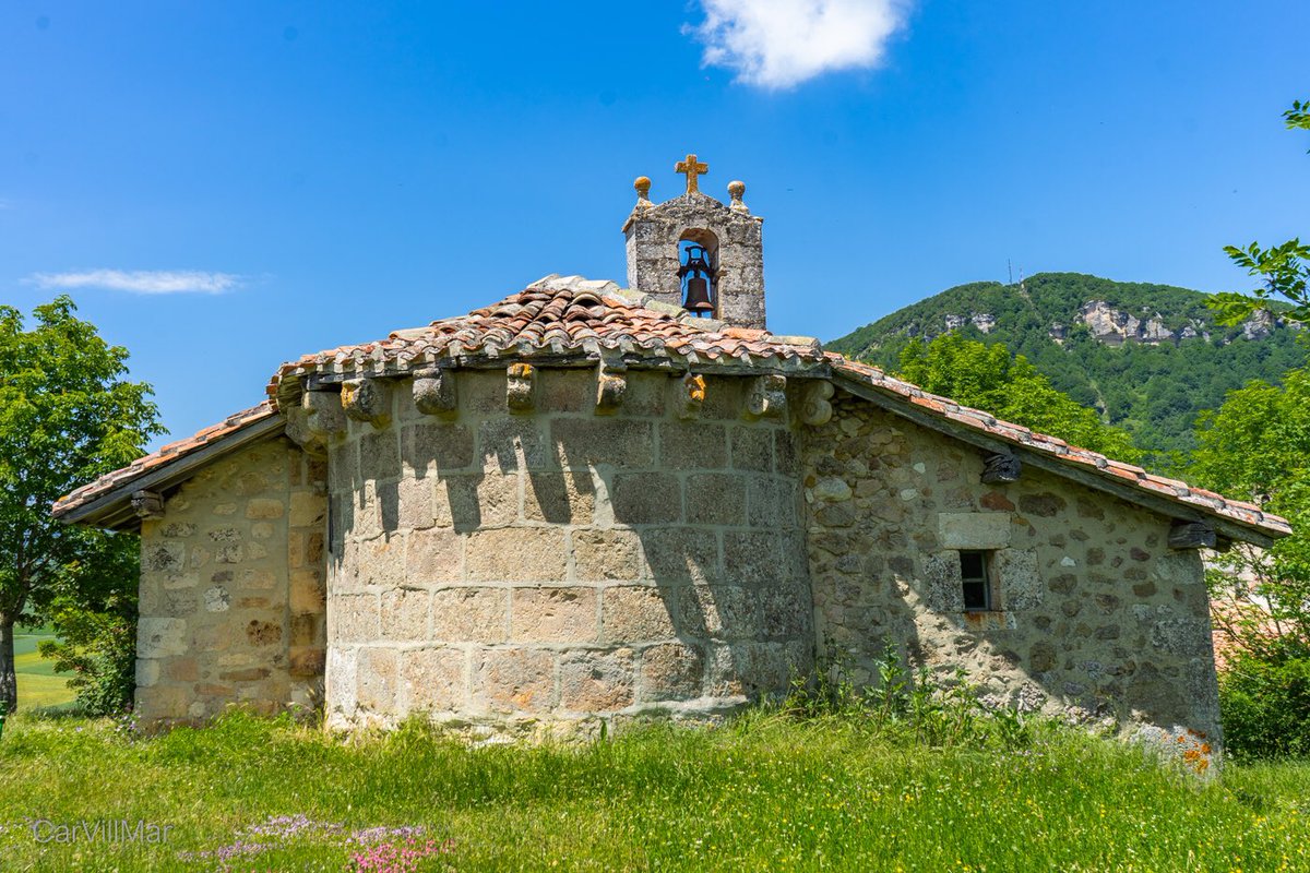 SofiCasCar's tweet image. #paisvasco 
#alava
#Contrasta
Ermita de nuestra señora de Elizmendi 
#alavaturismo #alavaromanico