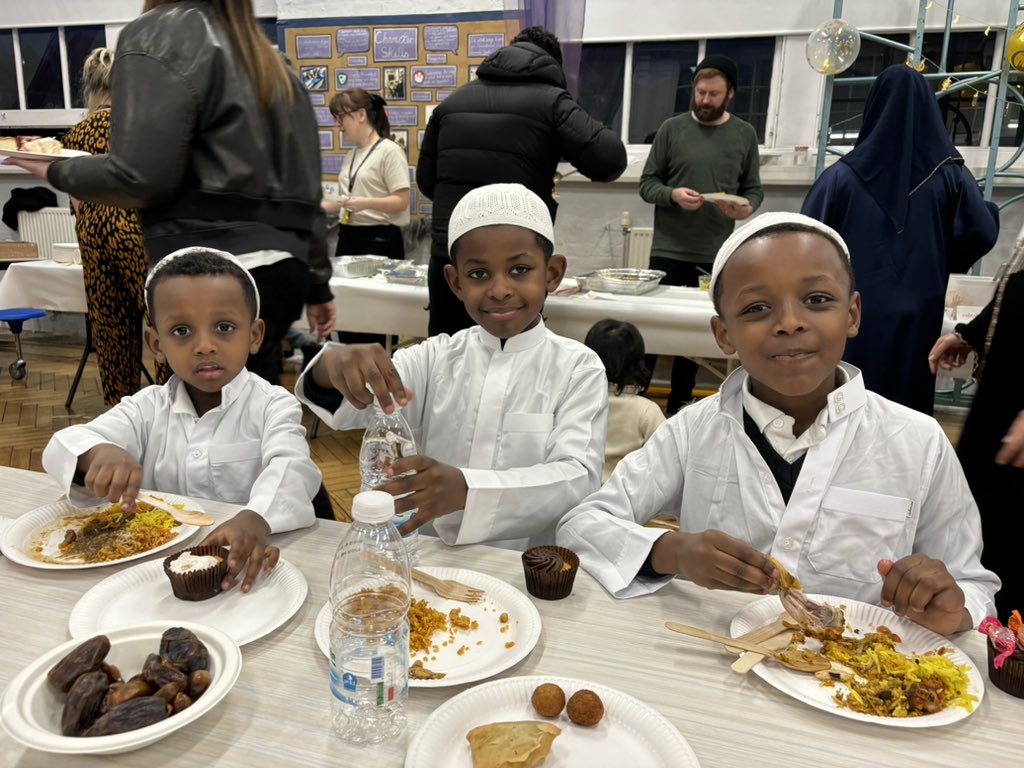 Woodhill Primary School (@woodhillsch) on Twitter photo Another amazing Iftar <a href="/WoodhillSch/">Woodhill Primary School</a> and a huge thanks to <a href="/WoodhillLangs/">Woodhill Languages</a> to organising, our parents and staff for supporting such a fantastic event. Another amazing Iftar <a href="/WoodhillSch/">Woodhill Primary School</a> and a huge thanks to <a href="/WoodhillLangs/">Woodhill Languages</a> to organising, our parents and staff for supporting such a fantastic event.