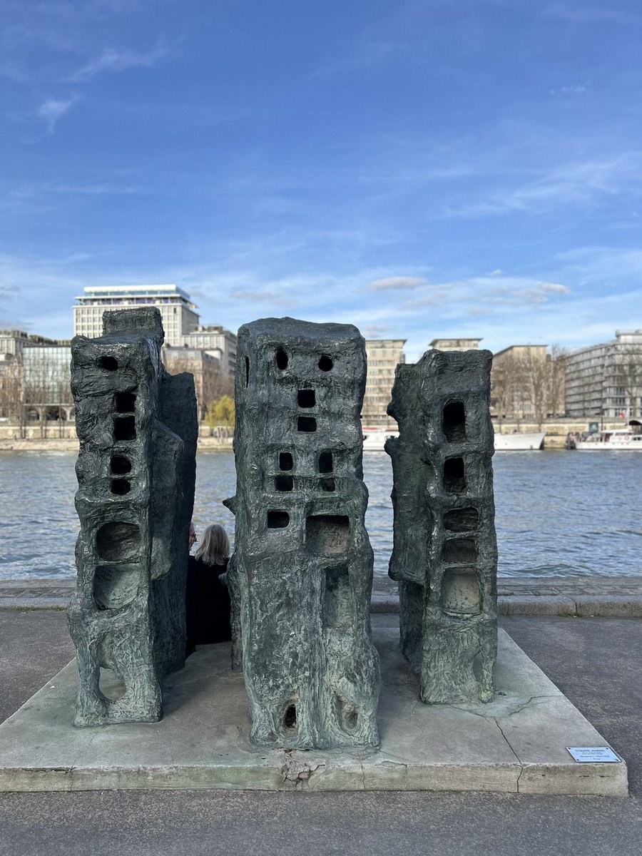 TakcsFanni13's tweet photo. Book inspired sight seeing retreat after 2 days of @coop4cbd CEEC regional training 🇭🇺 @Le_Museum Paris 🇫🇷 https://t.co/mBDSlxRYPu
