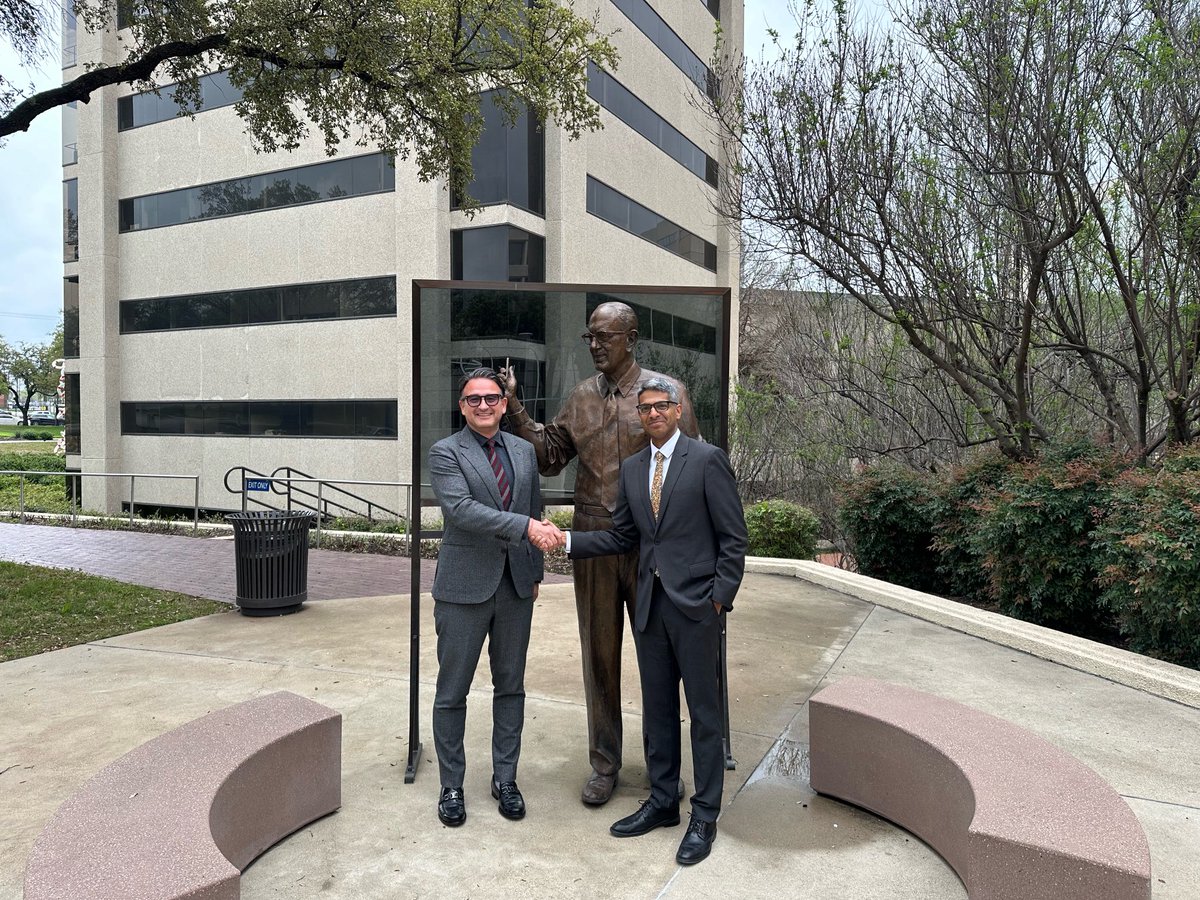 I had a great visit ⁦@UTSWNews⁩ and want to thank ⁦@samirparikhmd⁩ and ⁦@UTSWNephrology⁩ for the hospitality. Physician-science is very much alive and in the spirit of Dr. Donald Seldin. ⁦@utsystem⁩ @UTMBPresident⁩ ⁦@ASNKidney⁩ ⁦@utmbhealth⁩
