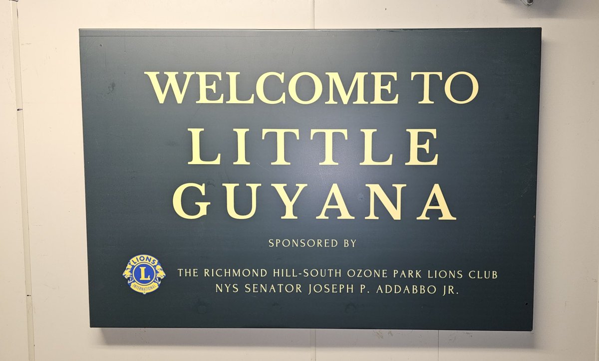 The Guyanese community plays  a very important role in the diversity of #Queens. 

That is why I was so delighted to participate in the unveiling of the "Welcome to Little Guyana" sign at the Lefferts/Liberty A train station in #RichmondHill today.  

Thx to <a href="/SenJoeAddabbo/">SenatorJoeAddabbo</a> the