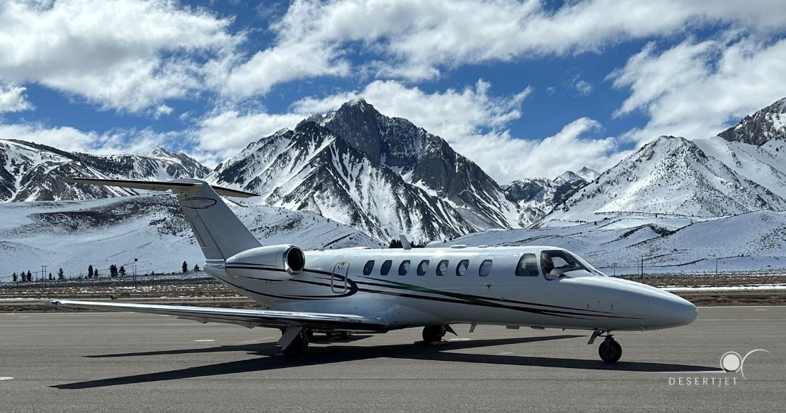 palmspringsjet's tweet photo. Hit the slopes faster with Desert Jet.
We'll get you closest to your mountain destination for an ultimate spring skiing getaway.
πΈ credit: #DesertJet charter pilot Captain Erin at Mammoth Lakes in CA.
#desertjet #privatejetcharter #avgeek #travel https://t.co/96ePvDXoJL