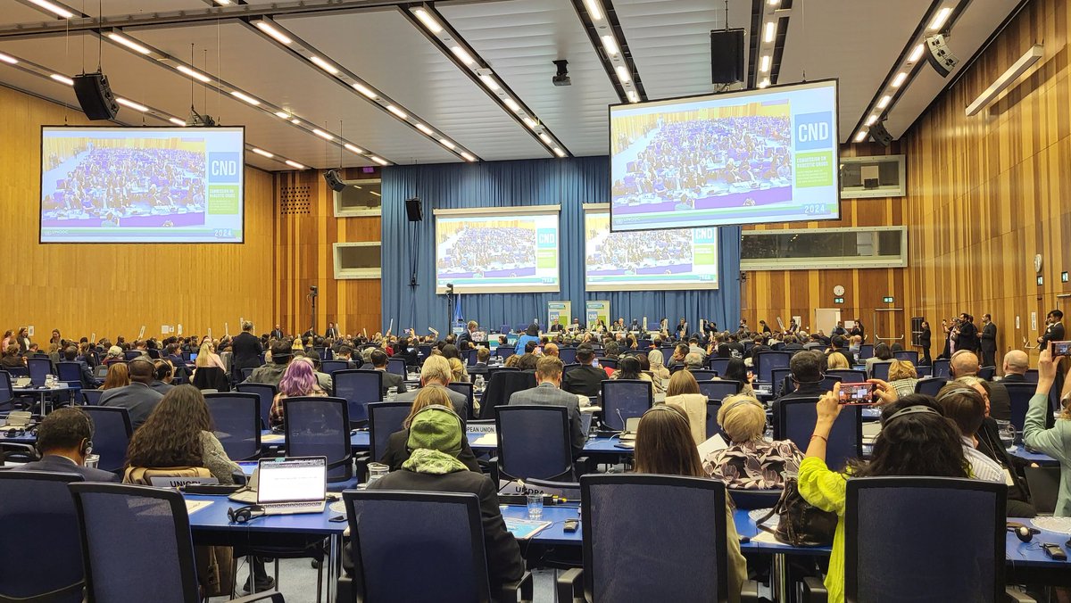 History was made today at the #CND67. The stifling 'Vienna consensus' was finally broken with US led resolution on overdose passed by voting majority with #harmreduction language. #history #harmreduction #viennaconsensus