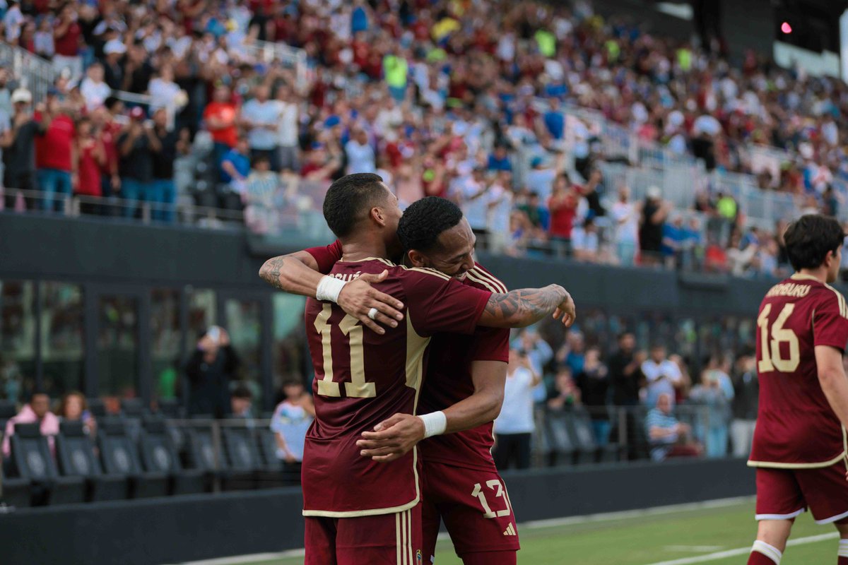 Aprendizajes y experiencias positivas.

Seguimos más unidos, Venezuela. 🫂🇻🇪

<a href="/SeleVinotinto/">La Vinotinto</a> 🍷