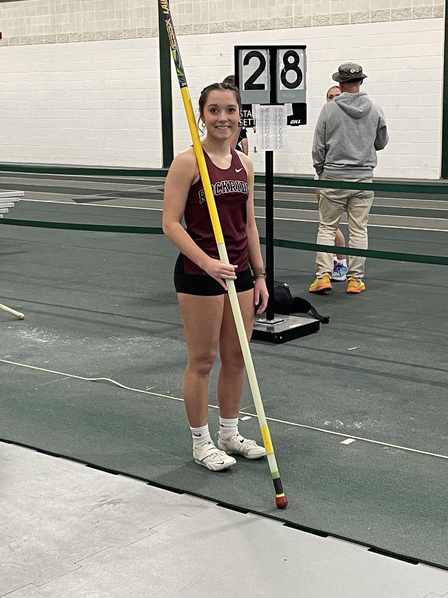 rockridgetrack's tweet photo. Kylie Meyer competed in Pole Vault at Illinois Top Times. She went out at 9’9 with great attempts!! #wegetbetter https://t.co/8TmL9hEj0V