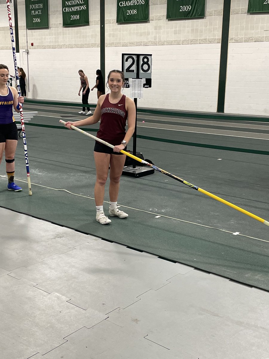 rockridgetrack's tweet photo. Kylie Meyer competed in Pole Vault at Illinois Top Times. She went out at 9’9 with great attempts!! #wegetbetter https://t.co/8TmL9hEj0V