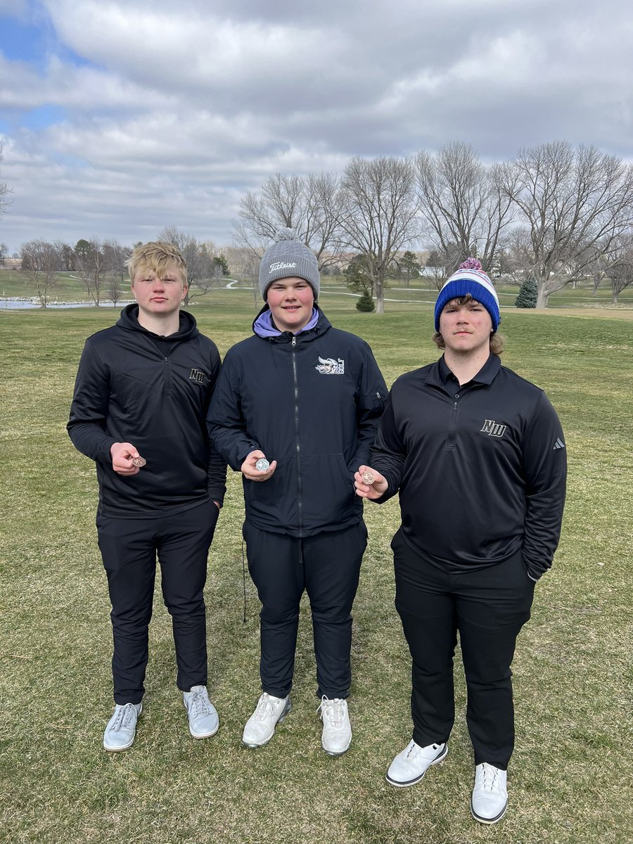 Proud of these boys today! They competed and represented NW with pride! #ginwvikings 

Zach Fausch- 78, 2nd place
Cole Martin- 81, 6th place
Jaxon Parlin- 87, 14th place
Dane Martin- 90
Charlie Krieser- 97

Team Score- 336, 2nd place