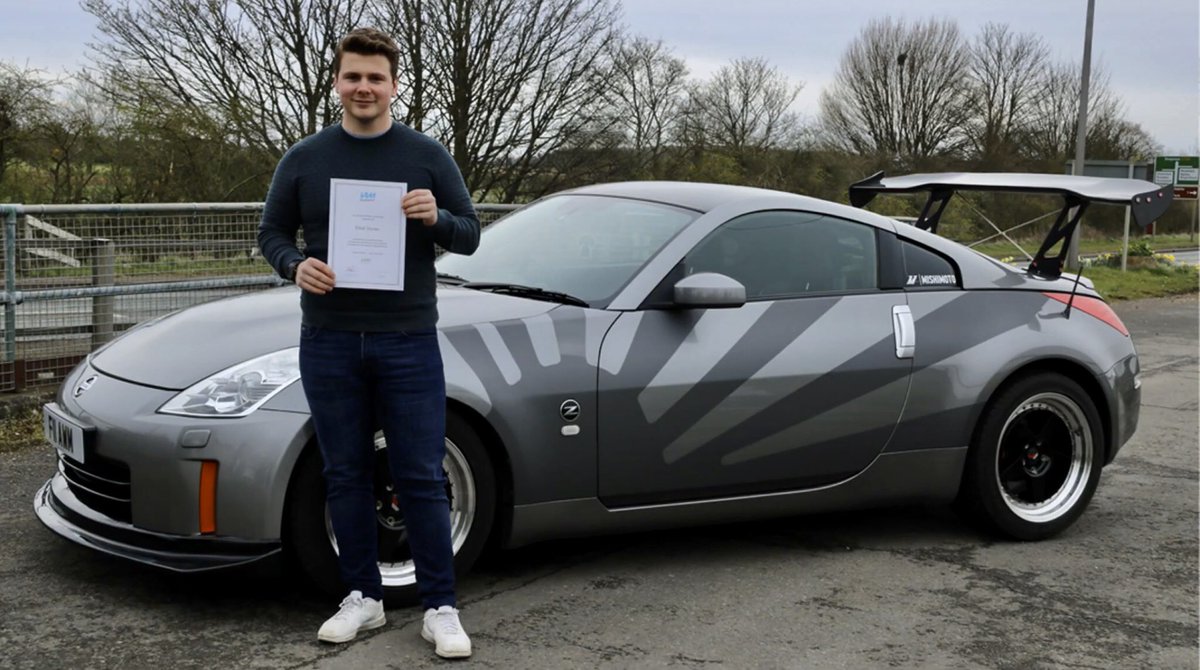 Aged 17-24 from Lincolnshire? There’s only 5 spots left for our Young Advanced Driver Courses, funded in partnership with <a href="/OPCCLincs/">OPCC Lincolnshire</a>

Don't miss out on the opportunity to enhance your driving skills

One week left to sign up

iamroadsmart.com/groups/lincoln…

 #RoadSafety #YoungDrivers