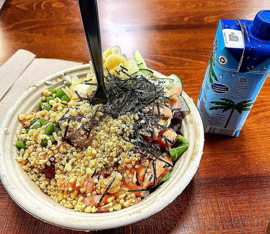 @therealjarroddixon knows how to order! This bowl looks delicious! Whats your go to #pokehousetx order? #atx #eeeeeats