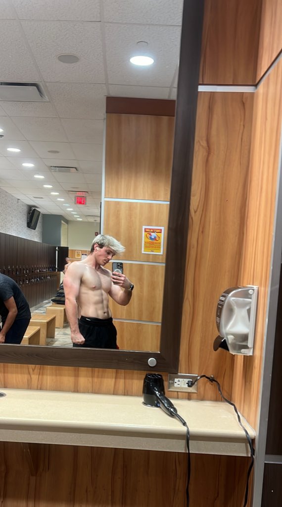 Discount rn on the OF 👀🥵