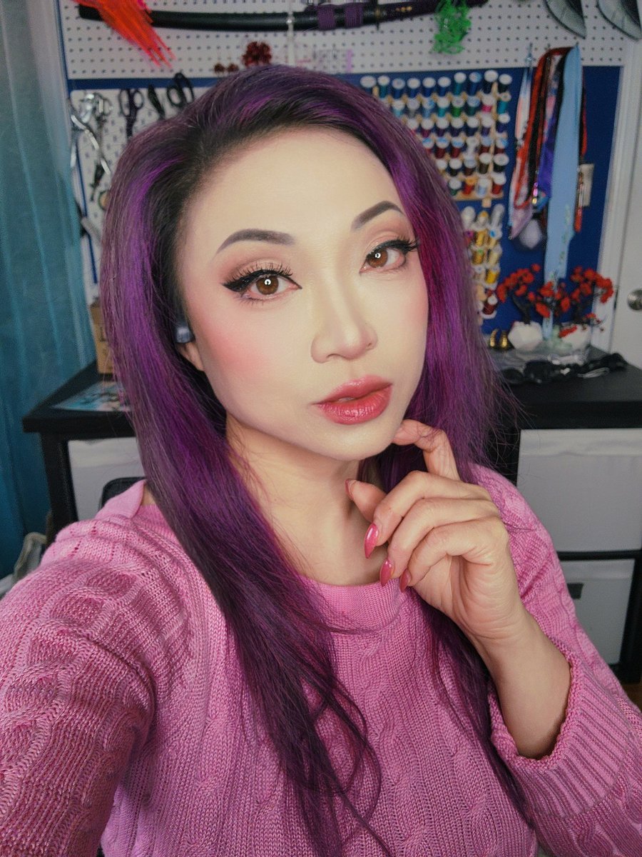 Integrating more Korean style makeup into my routine...still gotta have my wing but I like the soft blurred out lips for Spring