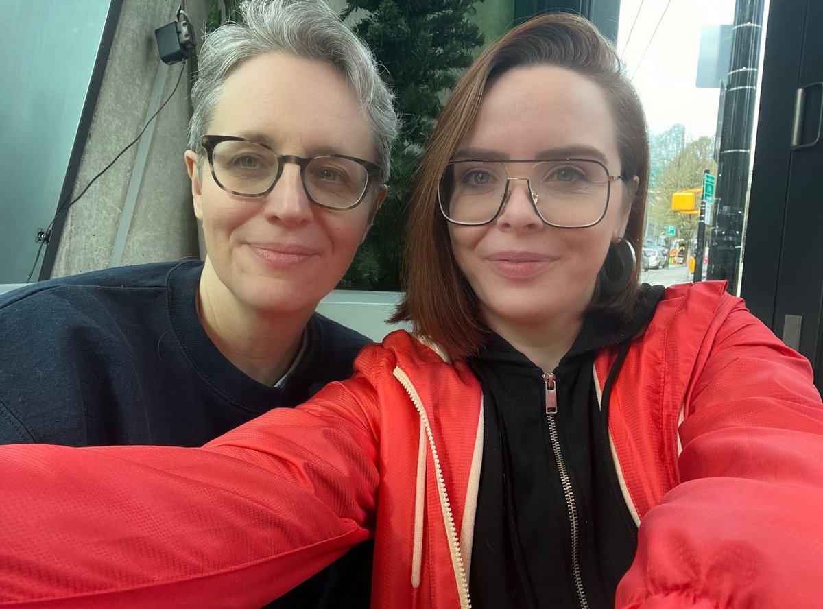 Look who I ran into earlier #IStandWithAmyHamm