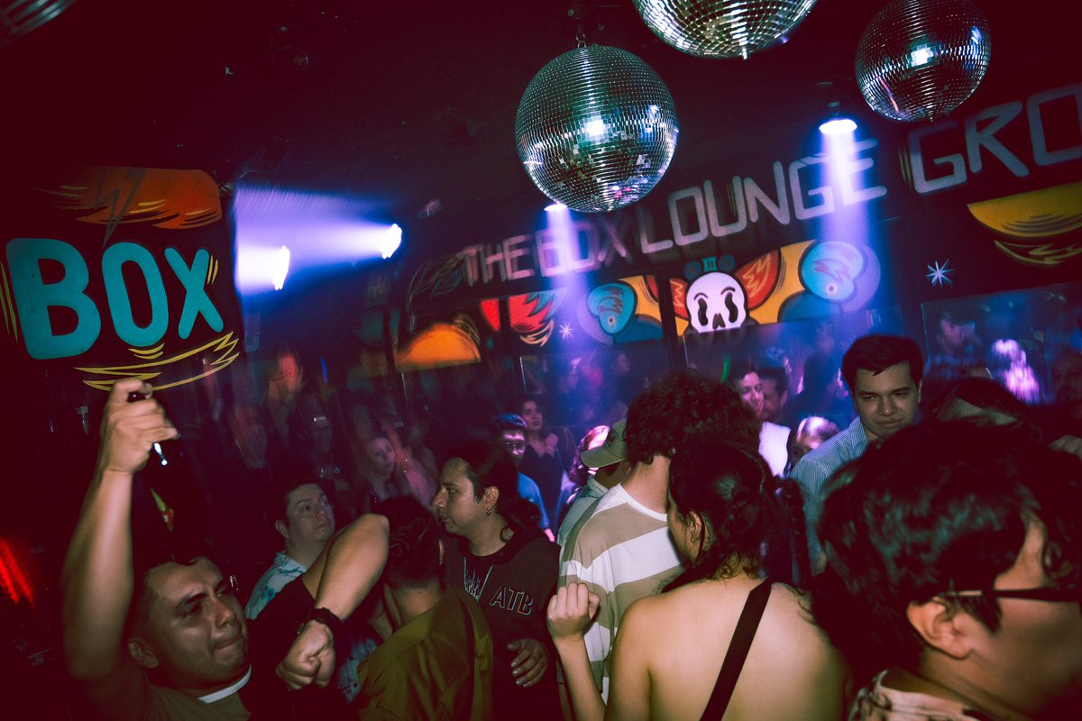 Las nochecitas en el box siempre son alegres 😮‍💨