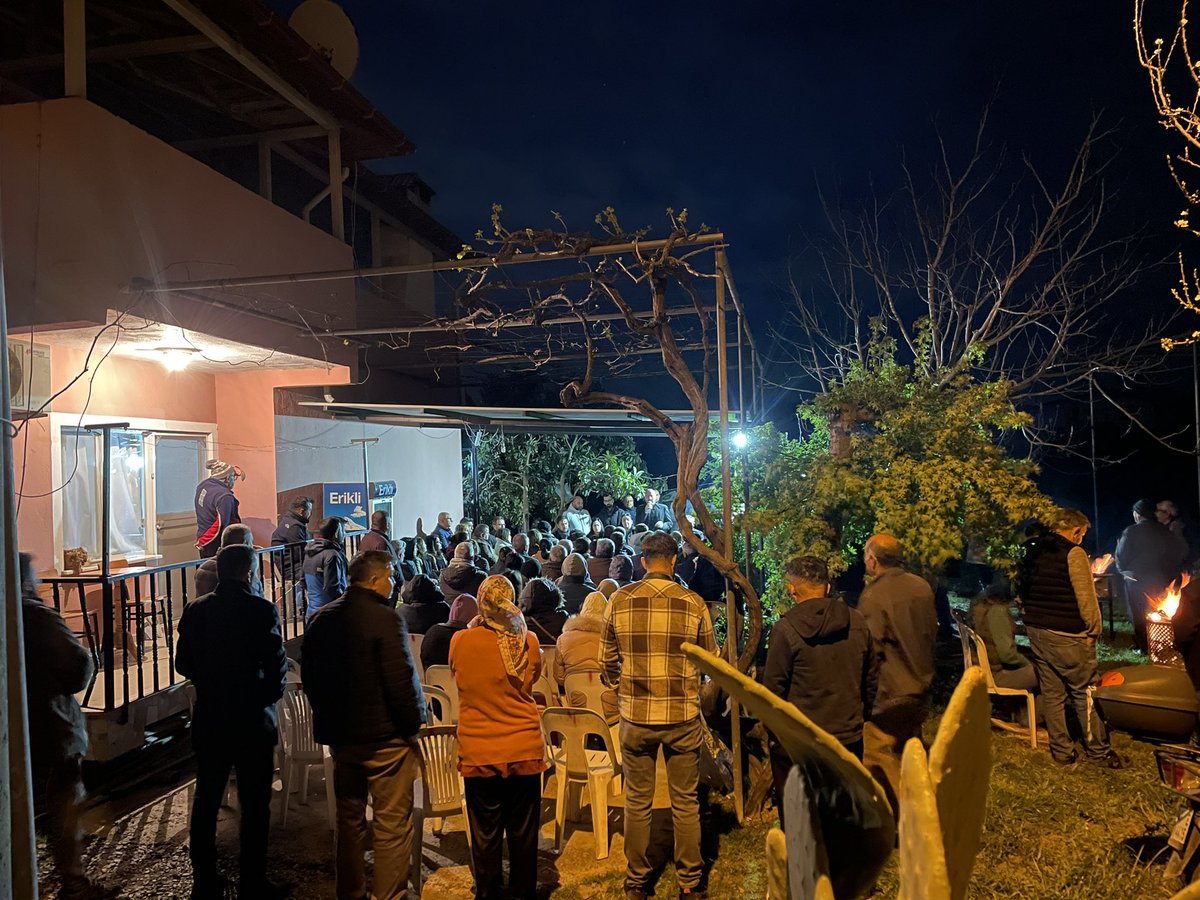 Bu akşam teravih namazı sonrası <a href="/iyiparti/">İYİ Parti</a> Ortaca belediye başkan adayımız <a href="/recepgunes4884/">Recep Güneş</a> beyle Dikmekavak mahallemizde dostumuz Şerafettin Karagözün evinde toplantı gerçekleştirdik soğuk havaya rağmen bu inanmışlık bize güç veriyor Ortaca için EN İYİSİ #İYİBelediyecilik☀️🇹🇷