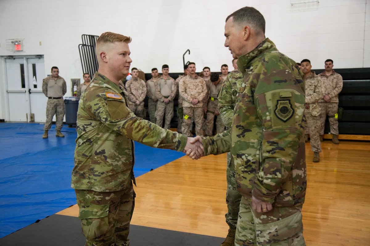 Gen. Gregory Guillot, commander,@NORADCommand and #USNORTHCOM, met w/ @MDW_USARMY & @USArmyOldGuard during his trip to Washington, D.C, Mar 7, 2024. JTF-NCR enables continuity of government/operations, supports homeland defense, and other vital missions. #HomelandDefense