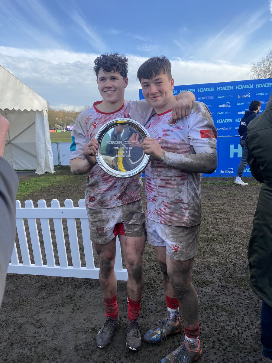 Erwbarfe CaravanPark (@erwbarfe) on Twitter photo Llongyfarchiadau <a href="/LlandoveryColPE/">LlandoveryCollege PE</a>
Winners of the U18 Plate Final at the <a href="/RPNS7s/">Howden Rosslyn Park National Schools Sevens</a> Llongyfarchiadau <a href="/LlandoveryColPE/">LlandoveryCollege PE</a>
Winners of the U18 Plate Final at the <a href="/RPNS7s/">Howden Rosslyn Park National Schools Sevens</a>