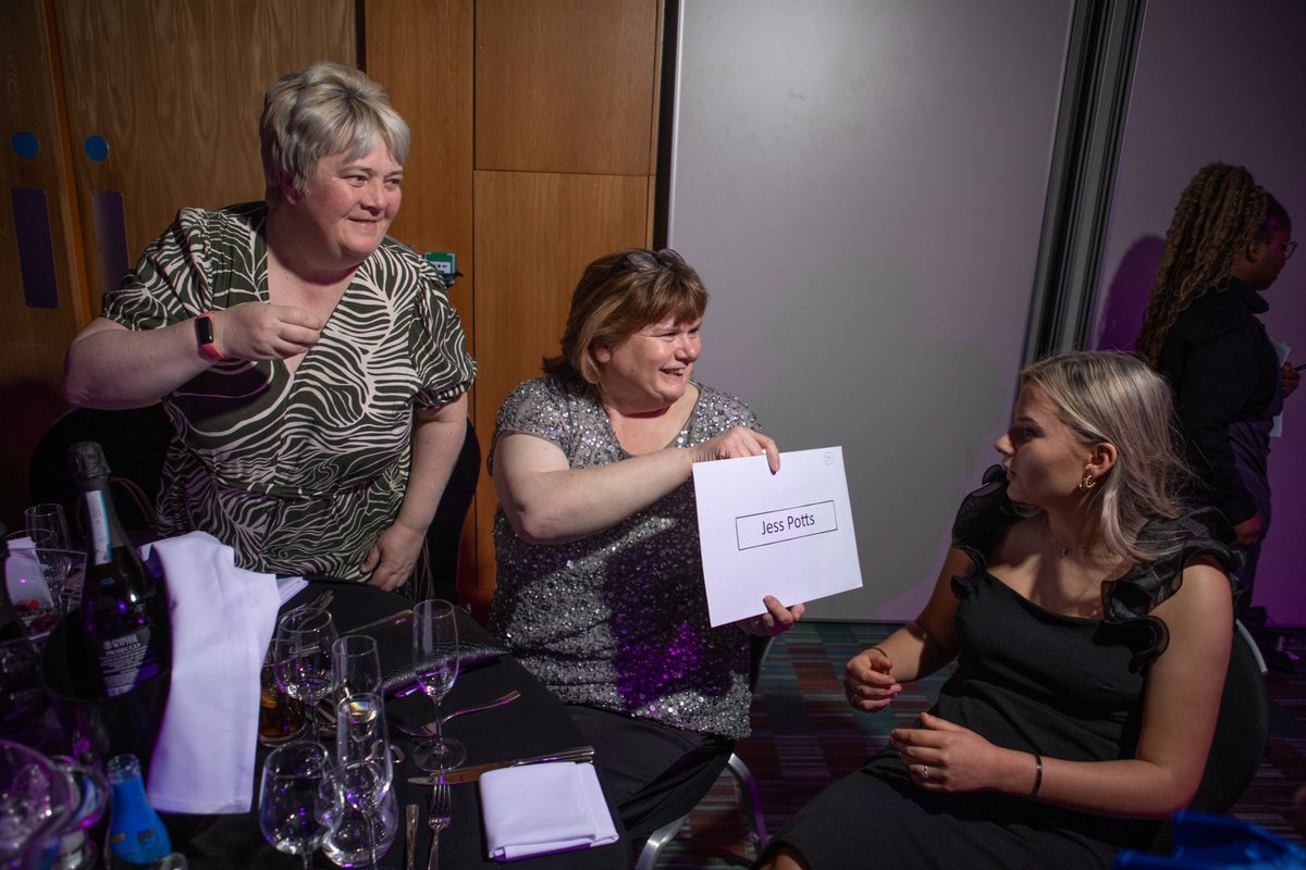 Kate Betts tweet media