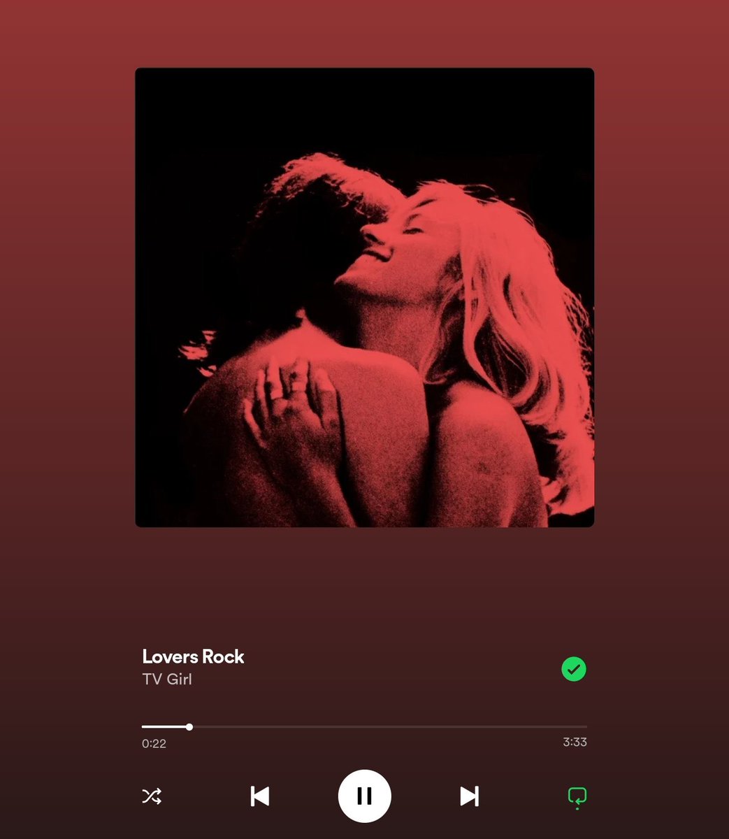 deniz kenarı bir şehirde kulağımda kulaklık sakin sakin  köpeğimi gezdirdiğim bir hayat mı 🥹🥹🥹🥹🥹🤍🤍🤍🤍🤍🤍