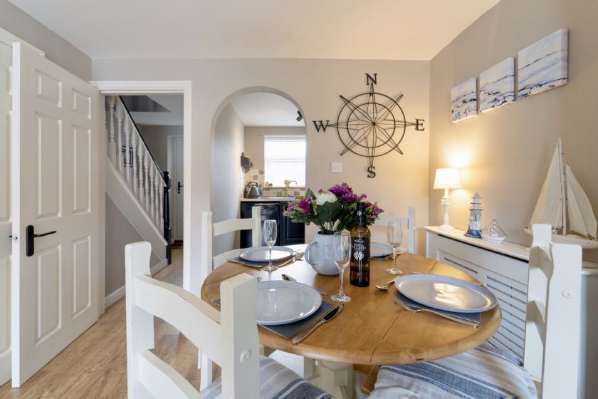 HideawaysGroup's tweet photo. 💫 Property of the Week 💫

🏠 Sea Holly Cottage, Snettisham

🛏️ Sleeps 3 | 2 bedrooms | 1 bathroom | Dog friendly

🎇 Discover more and find out our availability by visiting our website! 

https://t.co/KX58pKTbJ1 https://t.co/W7sCqbM0Q2