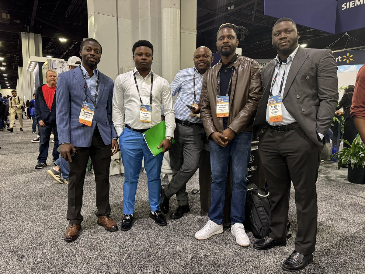 It was an absolute delight and a heartwarming experience to connect with my fellow Nigerians at the NSBE convention in Atlanta #NSBE50 

There's something incredibly powerful and affirming about being in the presence of individuals who not only share your roots but have also…
