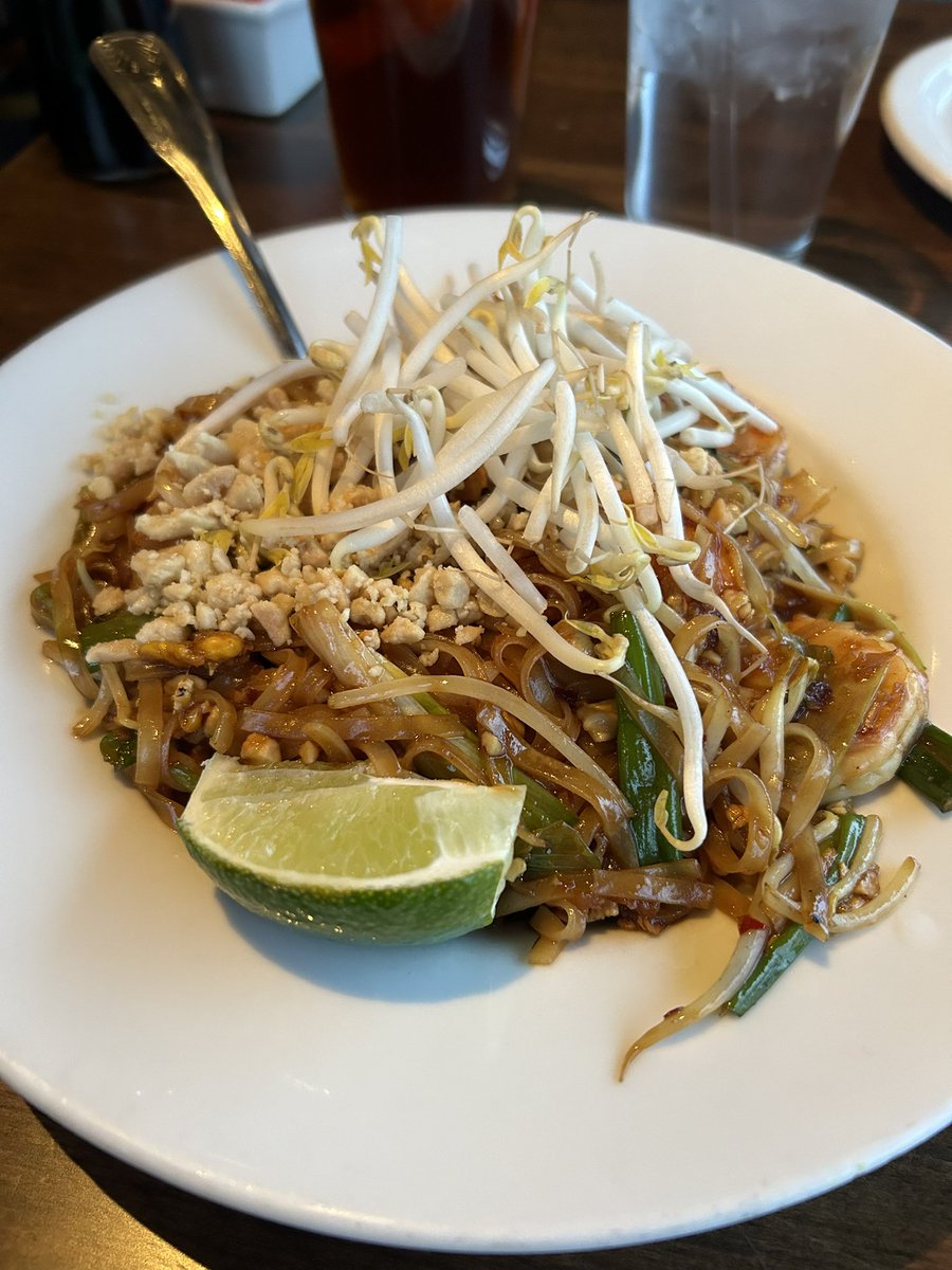 cincygreghoodin's tweet photo. Obviously, dining out won ! Hamachi , summer rolls and a little shrimp pad Thai action . THAT’S #whatsfordinner #dinelocal #eatcincy #cincyears #CincyVibes #fridayvibes #wildginger https://t.co/DCgBpqps8y
