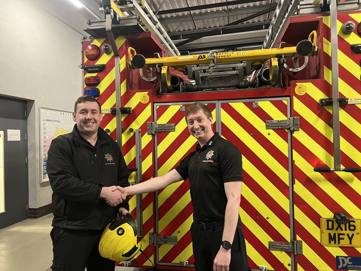 A huge congratulations to Trainee Firefighter Sean Pemberton on completing his development , and becoming a Competent Firefighter. Well done Sean!! 👏🏻