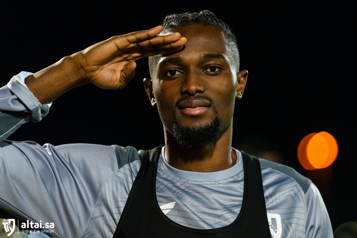 📸  ما مثلك بشر.. قمر 15🌕 
.
#الطائي | #فارس_الشمال 🩶