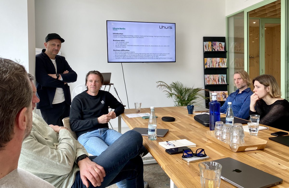 Affinità tweet media