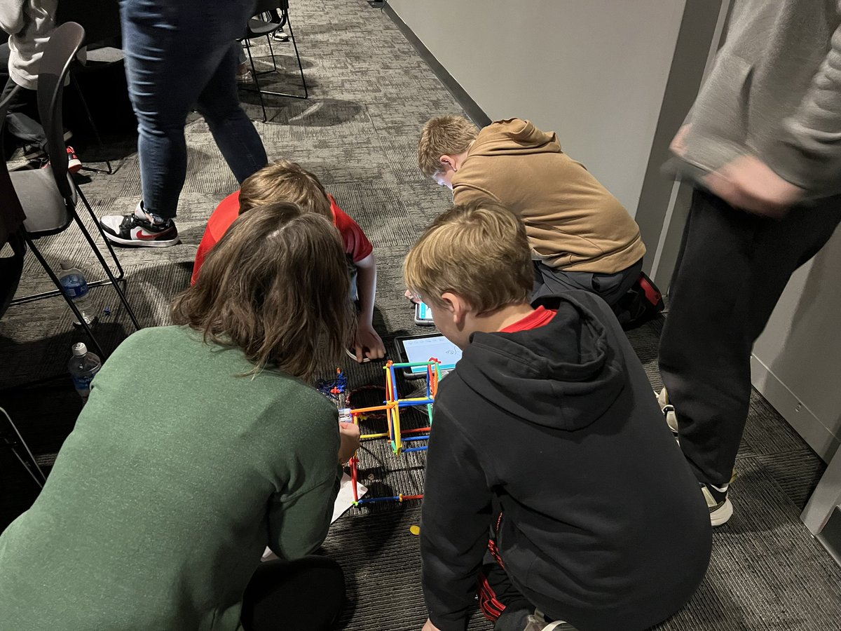 mrsemilybyers's tweet image. Today was the first ever AWS Exploration Day which was absolutely amazing. We are so, so thankful for the support from #AWSinCommunities to make it happen. Also BIG thanks to our @canaan_middle staff and parent chaperones ❤️ #ElevateAlder